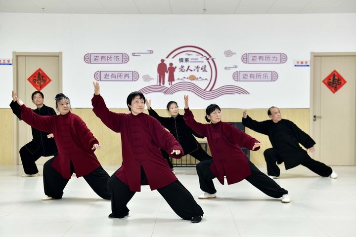 新的偉大奮鬥創造新的歷史偉業——以習近平同志為核心的黨中央引領“十四五”經濟社會發展紀實