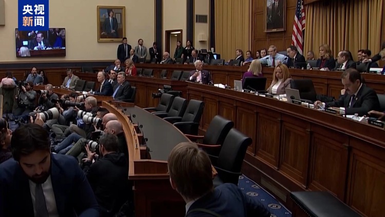 視頻丨愛潑斯坦案聽證會上 美司法部長與民主黨議員激烈爭執