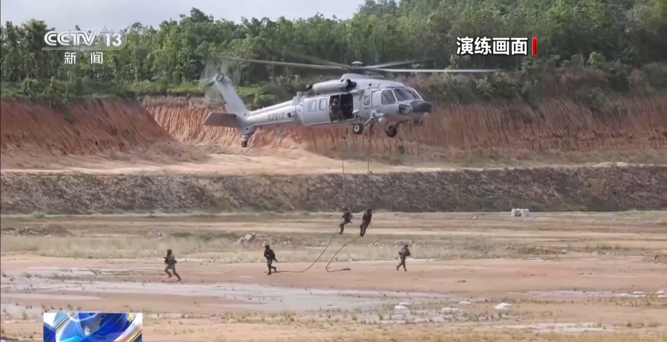 中柬陸空方向實兵實彈演練 場面震撼 直擊現場→