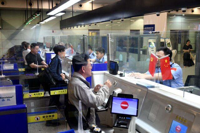 前4個月湖南口岸免簽入境外籍旅客增長189%_fororder_2