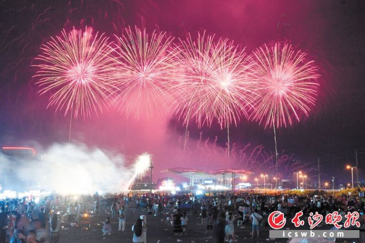 今年前7個月湖南煙花爆竹出口29.6億元，較去年同期增長23.5%_fororder_1