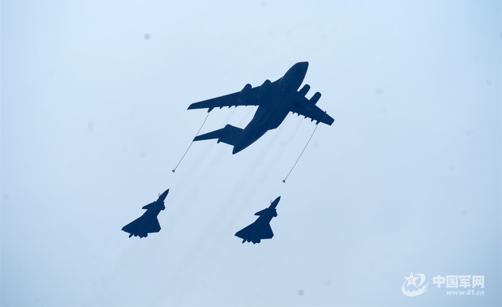 我在閱兵現場｜空中梯隊，致敬勝利