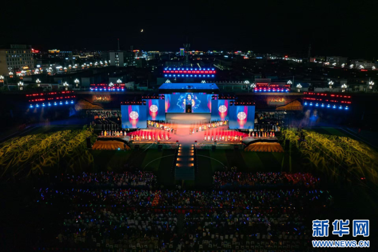 石榴花開 籽籽同心 | 西藏阿裏:千年象雄譜新韻 高原盛開團結花_fororder_2