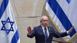 視頻丨以總理出席貪腐案聽證會 民眾抗議其赦免請求