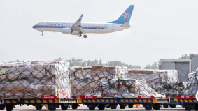 鄭州航空港：內陸航空新城何以崛起？_fororder_bd3eb9d4944845a48003848aa99361fd.800x563
