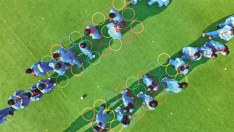 Hulunbuir: “Fun-Filled” Break Energizes Campus_fororder_圖片1