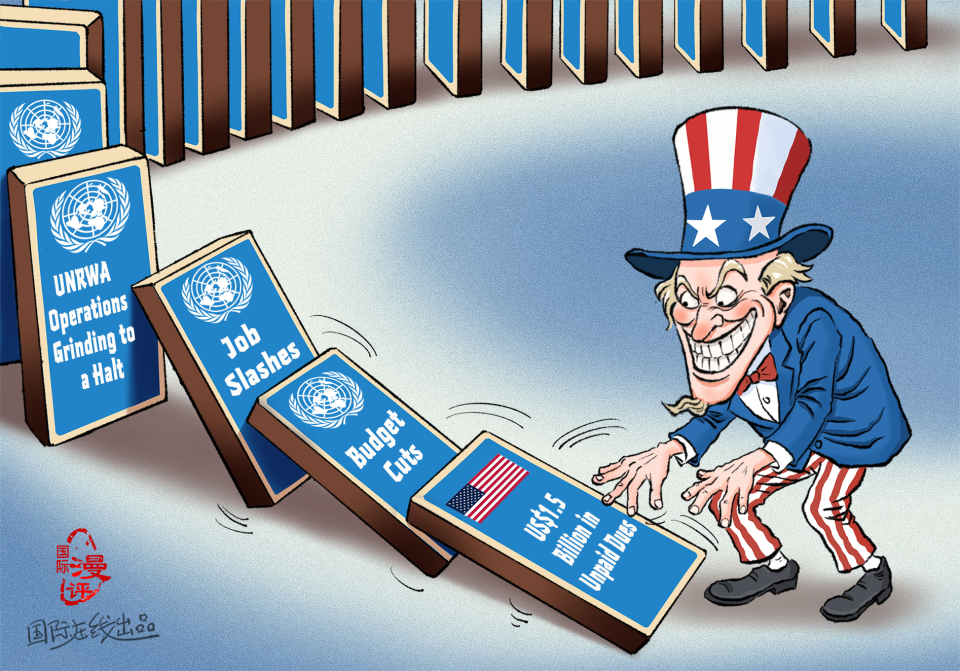 【International Editorial Cartoon】One Default Shakes the Whole System_fororder_“欠”一發而動全身（英）
