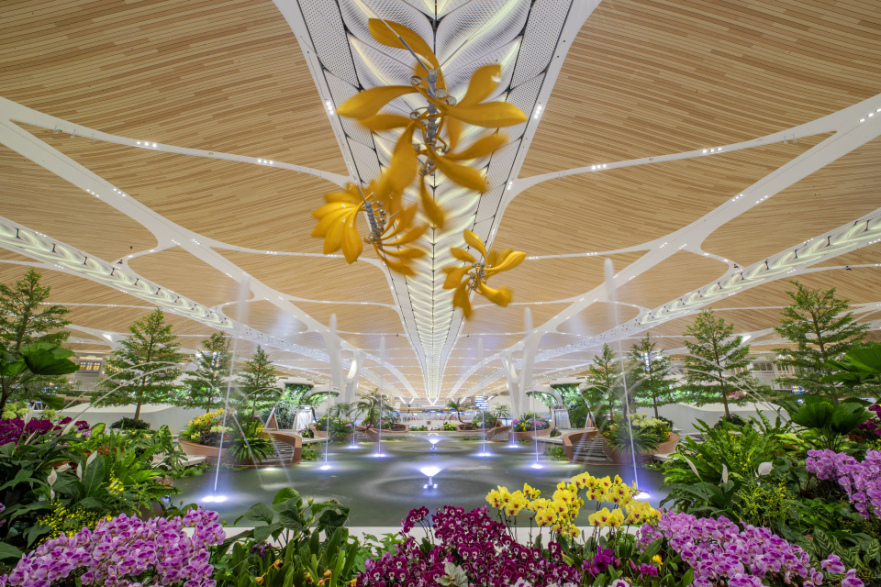 "Flower Crown of the Goat City" in Full Bloom: Guangzhou Baiyun International Airport Terminal 3 Put into Operation_fororder_22(1)