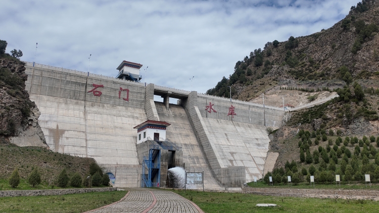 祁連山下築屏障 綠水千山寫新篇——全國重點網絡媒體聚焦天祝縣生態保護與治理實踐_fororder_石門水庫