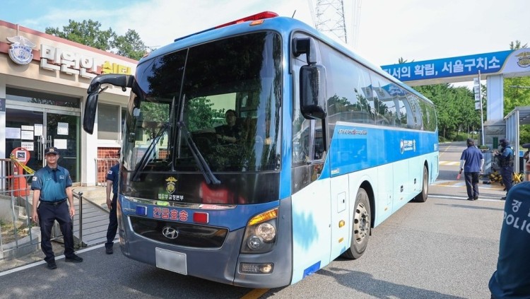 遭“堅決拒絕” 韓國特檢組對前總統尹錫悅執行拘捕令失敗