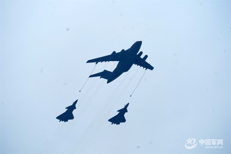 我在閱兵現場｜空中梯隊，致敬勝利_fororder_10