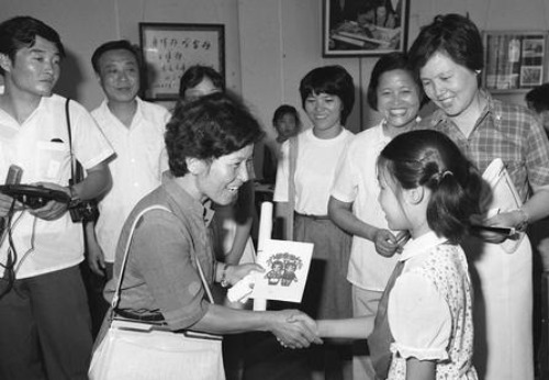 抗戰影像記憶丨戰地救孤：跨越時代的中日“父女”情