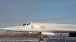 俄羅斯圖-160戰略轟炸機完成北冰洋上空飛行任務