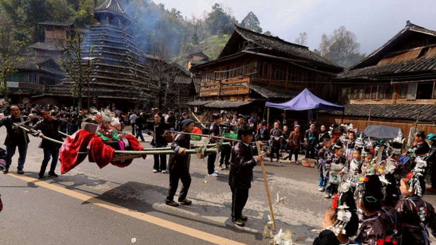 Spring Festival Folk Event Held in Huanggang Dong Village, Liping, Guizhou
