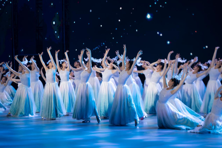 紫薇花開處 青春正當時——湖南省第六屆中學生運動會開幕式觀察_fororder_4