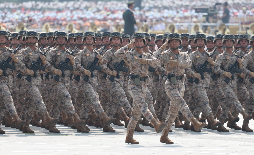 堅定捍衛網絡主權 網絡空間部隊方隊首次接受檢閱_fororder_紀念抗戰勝利80週年｜紀念中國人民抗日戰爭暨世界反法西斯戰爭勝利80週年大會在京舉行XxjpsgC000658_20250903_PEPFN0A001.JPG