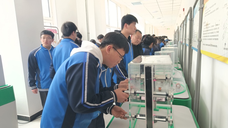 中國流動科技館巡展走進隴南宕昌_fororder_微信圖片_20250402114155