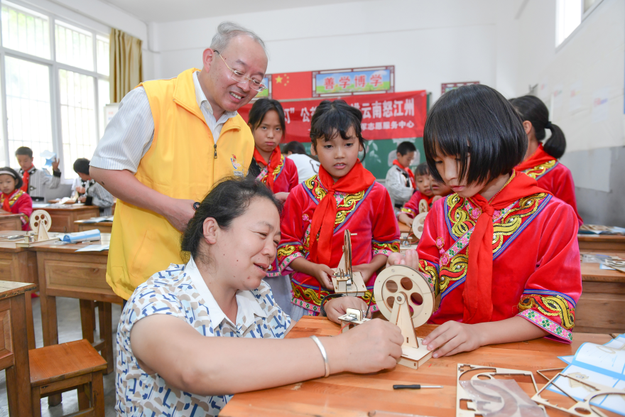 State Grid Zhejiang Electric Power Supports Families in New Economic Sectors with Public Welfare Summer Camp_fororder_圖片15