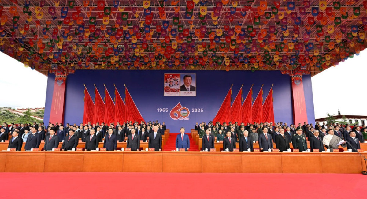 習近平出席西藏自治區成立60週年慶祝大會_fororder_20250821bf89f2a134b047768501634343b966d2_202508213a04d6e34f704d2ab024ca3c3565e0ba_副本tt