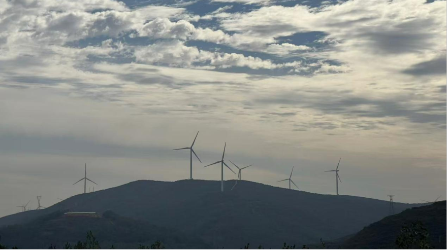 State Grid Sanmenxia Power Supply Company Ensures Efficient Integration of New Energy Projects_fororder_圖片2