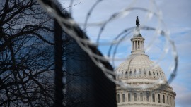 限制美總統戰爭權力議案在眾院遭否決_fororder_美國國會大廈