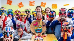 呼和浩特：繪臉譜 識國粹