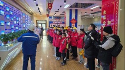 45名師生走進蘭州石化探索石油化工奧秘