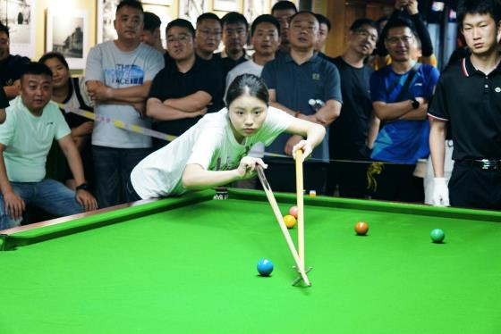 Bai Yulu, jeune femme de Weinan : de sa ville natale à la scène mondiale, à la poursuite de son rêve de Snooker_fororder_圖片4