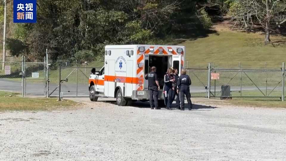 總臺現場直擊丨美國炸藥廠爆炸致16人死亡 家屬控訴信息不透明
