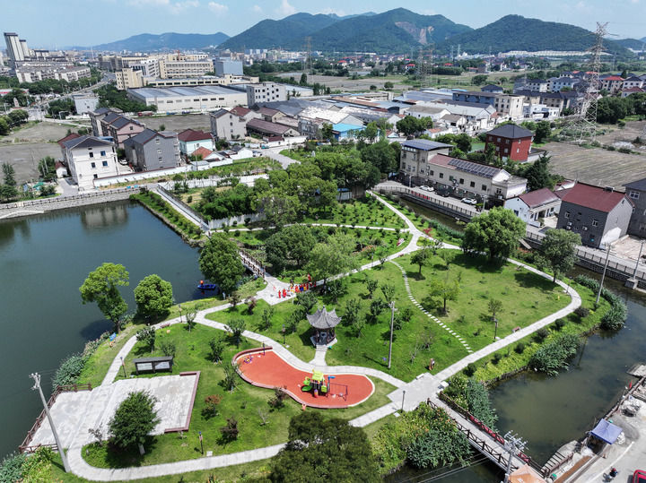 新的偉大奮鬥創造新的歷史偉業——以習近平同志為核心的黨中央引領“十四五”經濟社會發展紀實