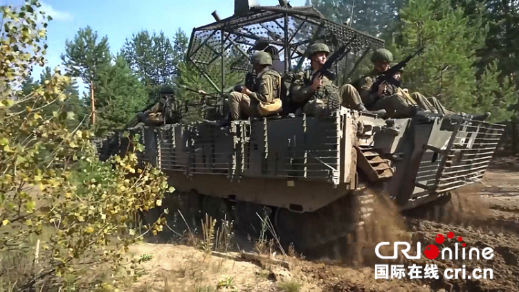 美軍軍官現身俄白聯合軍演 白俄羅斯防長：可隨意參觀_fororder_圖片4