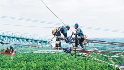 海南建設首個500千伏工程