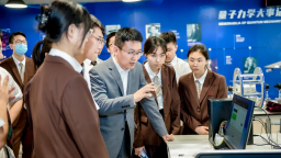 天津英華實驗學校獲評全國示範校