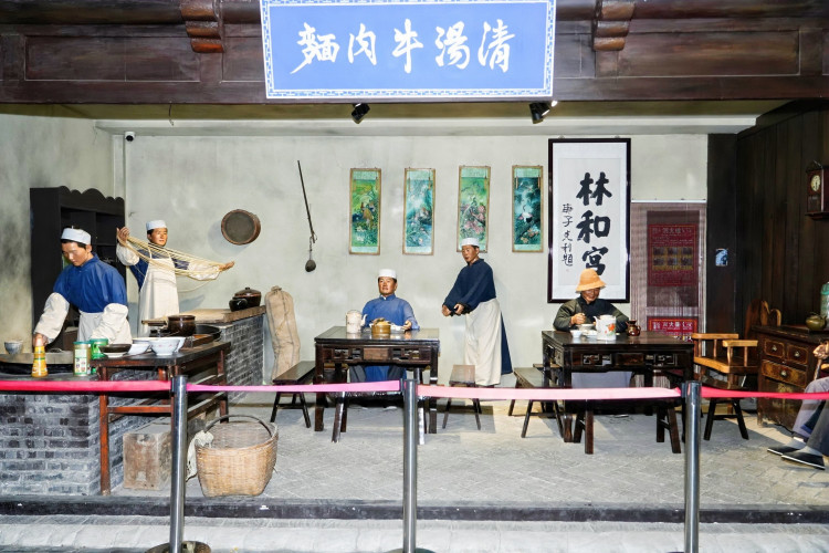 “匠心傳承·面香絲路”——蘭州市城關區蘭州牛肉拉麵産業全景推廣媒體行啟動_fororder_微信圖片_20250613095316