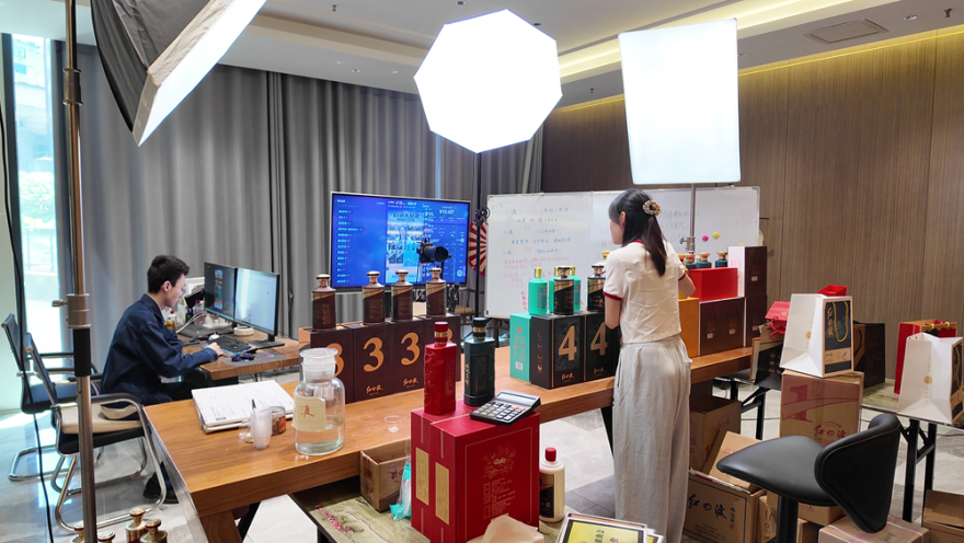 Renhuai, Guizhou: Riding the “Live-Streaming Express” to Boost Jiang-Flavor Baijiu Sales_fororder_圖片7