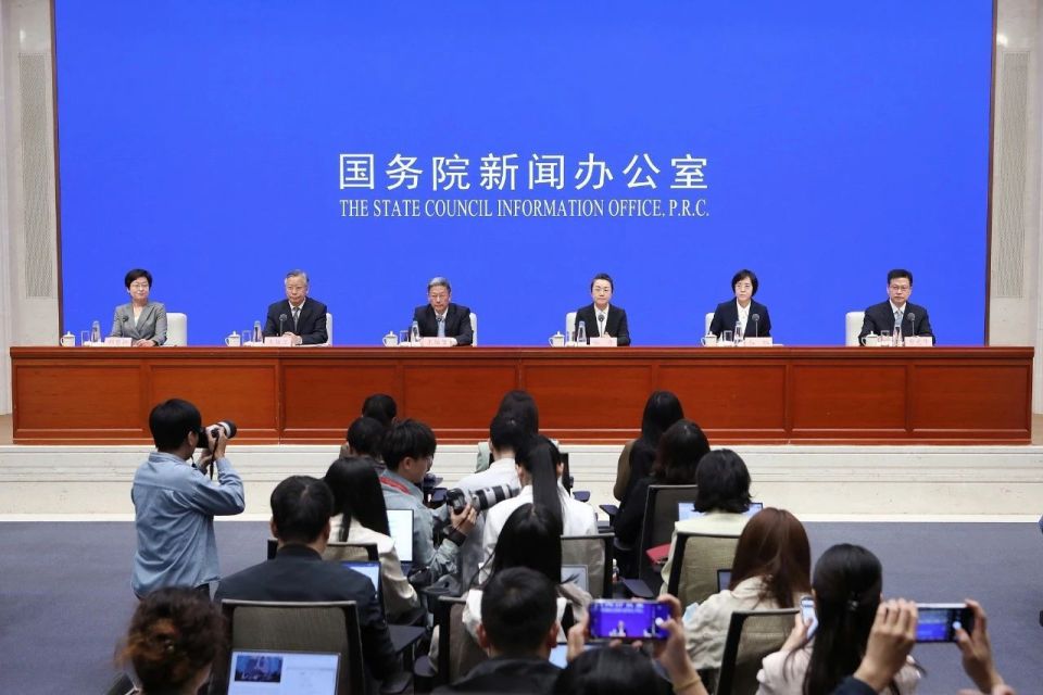 從市場準入、融資、規範執法等方面有力支持民企，這場發佈會信息量很大