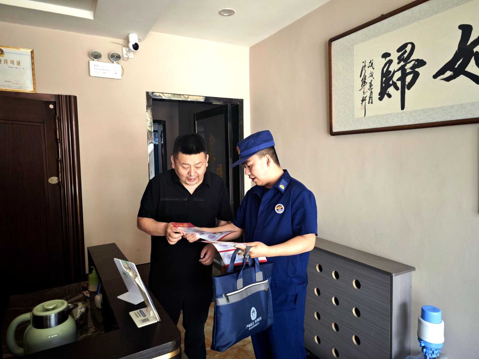 天水市秦安縣：多部門聯合護航 3592名考生安心赴考_fororder_(7)d889d3a1c3687514d04373798becb75