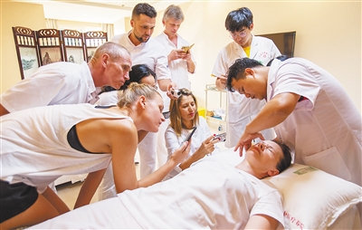從人才培養到臨床服務 海南中醫文化加速出海