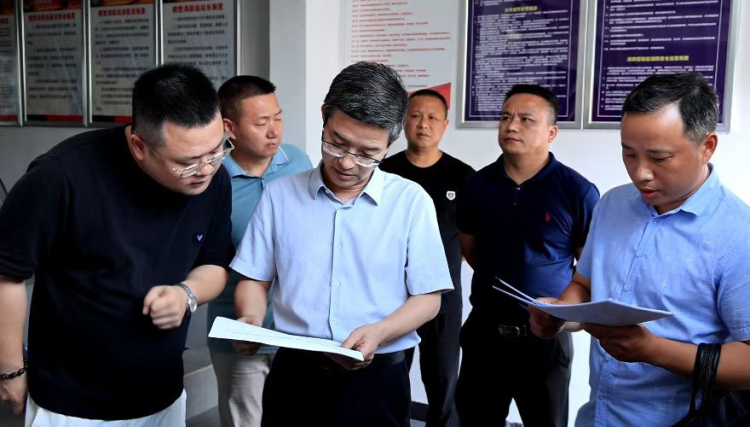 湖南新寧推進“法治護安人大行” 解決群眾“急難愁盼”問題_fororder_圖片4