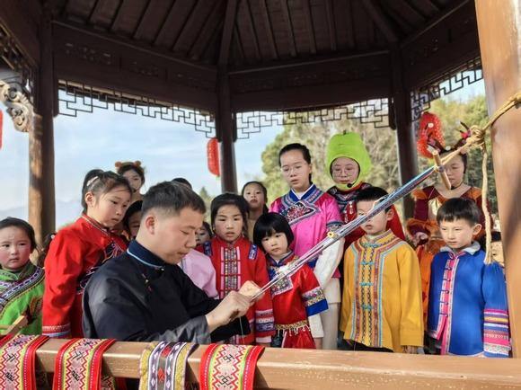 雲和安溪畬族鄉黃處村培育“傳統村落+兒童村”新IP