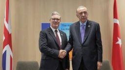 英國決定向土耳其出售20架“颱風”戰機_fororder_360截圖20251028103833331