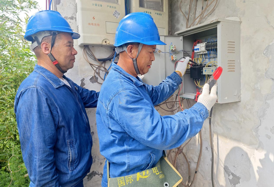 Reliable Power Energizes Bumper Harvest Across Jiaozuo’s Orchards_fororder_圖片3
