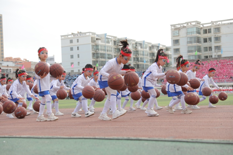 天水市秦安縣第四屆中小學生運動會開幕_fororder_籃球操.JPG
