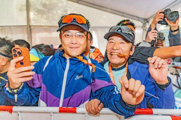 2025敦煌半程馬拉松圓滿落幕