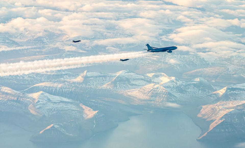 北美防空司令部向格陵蘭島派遣飛機 傳遞了什麼信號？