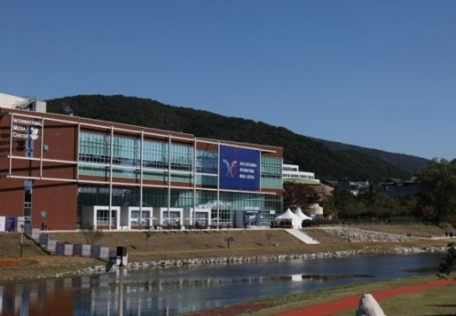 外媒聚焦APEC：中國展現韌性，為國際合作貢獻智慧與力量