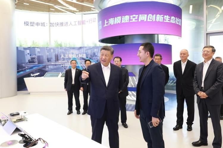 時政微觀察丨來到這個“社區”，總書記再談人工智能