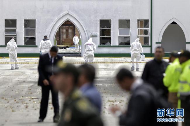 Aumenta a 8 número de muertos por coche bomba en Colombia