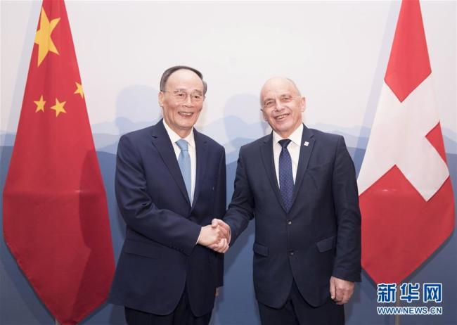 Vicepresidente chino pide cooperación más estrecha en innovación con Suiza