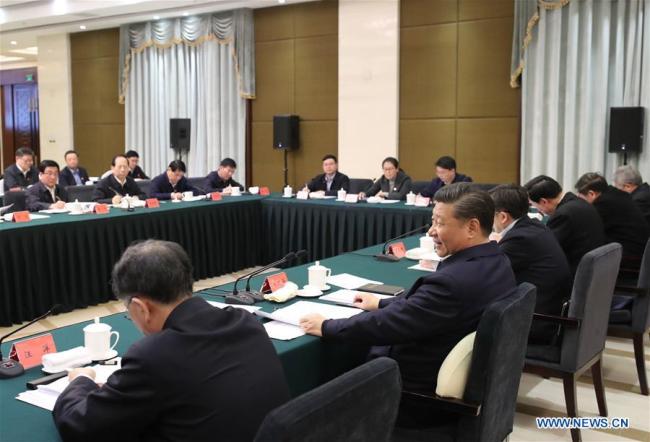 Xi Jinping souligne la difficulté et l'urgence de la lutte contre la pauvretéXi Jinping souligne la difficulté et l'urgence de la lutte contre la pauvreté